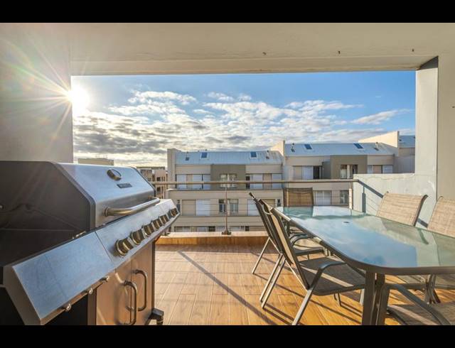 2 BEDROOM APARTMENT FOR SALE IN UMHLANGA RIDGE